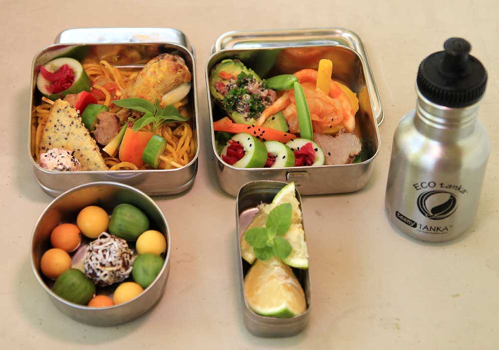 lunch box with healthy food